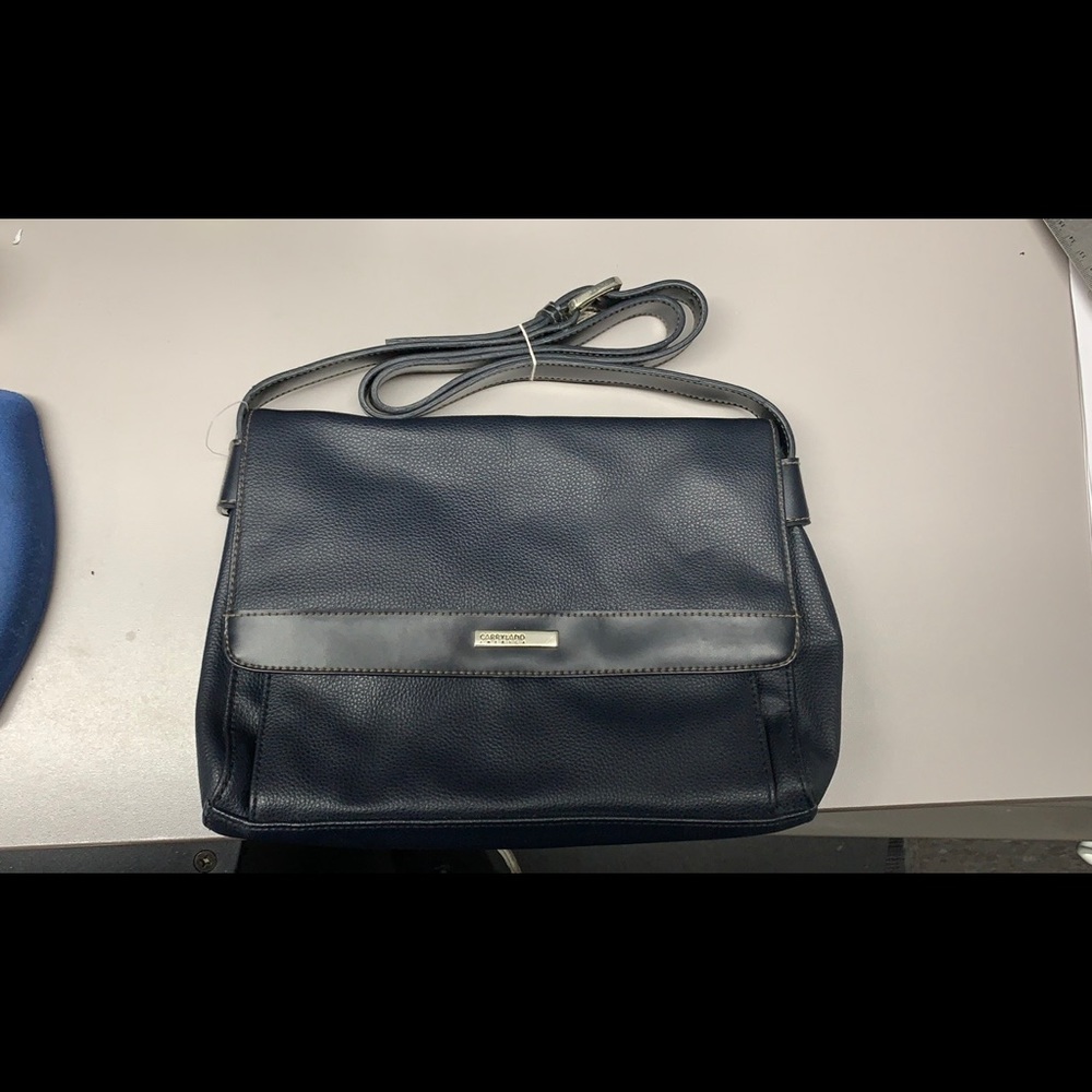Carryland America Navy Blue Purse GUC